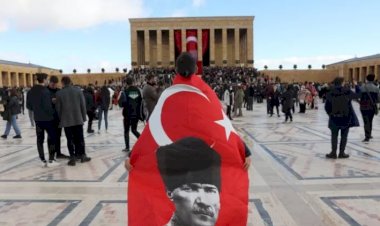 'İkinci yüzyılına' başlayacak Türkiye’de siyaset nasıl şekillenecek?
