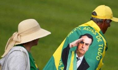 Brezilya'da seçimi kaybeden Bolsonaro, görevi devretmeden ülkesinden ayrıldı