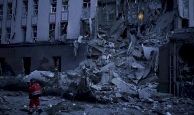 Rusya, Ukrayna’nın batısında ve Kiev’de alt yapı tesislerine yönelik saldırılarını sürdürüyor
