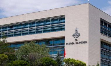 AYM'den, 'sohbetlere katılma ve sendika üyeliği örgüt üyeliği olamaz' kararı