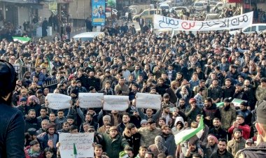 Suriye'de Türkiye'ye karşı protesto gösterileri
