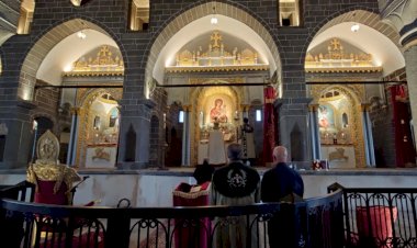 Diyarbakır Ermenileri Yedi Yıl Sonra Kilisede Noel Kutladı
