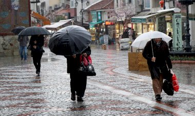 Meteoroloji'den o illere uyarı! Hem fırtına hem de sağanak vuracak