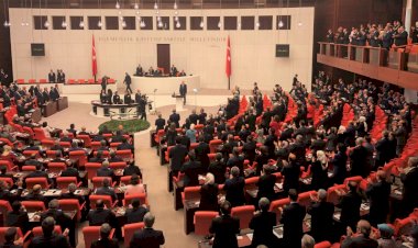 Seçimler Erkene Alınabilir mi, Erdoğan Aday Olabilir mi?