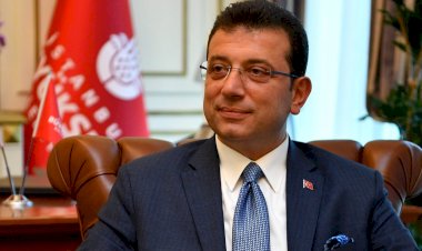 İBB Başkanı Ekrem İmamoğlu, bugün anne ve babasıyla birlikte umreye gidecek.