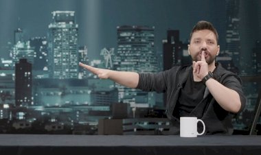 Oğuzhan Uğur'a salon ambargosu: 'Bu program beni zorla solcu yapacak'