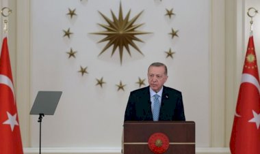İsveç'te PKK taraftarlarının 'Mussolini göndermeli' Erdoğan eylemine sert tepki