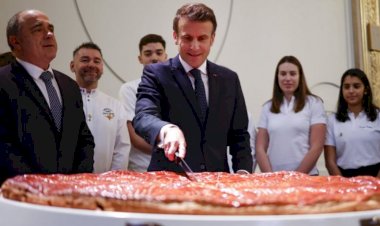 Fransa: Macron'a suikast planlayan aşırı sağcılar hakim karşısında