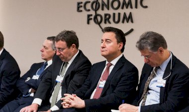 Babacan Davos'ta jeopolitik sorunlara değindi