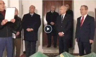 CHP lideri Kemal Kılıçdaroğlu, Seyyid Mahmud Hayrani’nin Konya Akşehir’deki türbesini ziyaret etti.