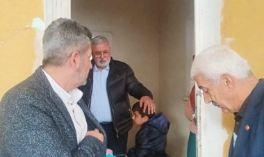 Şırnaklı ailenin sıvası dökük evini böyle ziyaret etti: Mehmet Metiner'in Prada'sı