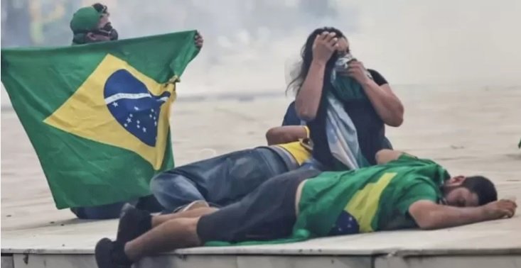 Brezilya'da devlet kurumlarına baskın: Ülke bu noktaya nasıl geldi?