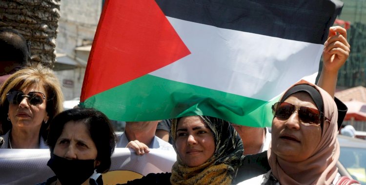 İsrail'de Filistin bayrakları yasaklanıyor
