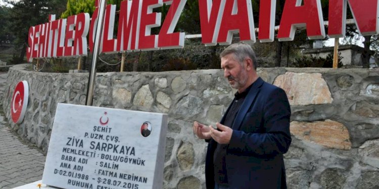 Haftada 3 gün oğlunun mezarına giden şehit babasından duygulandıran sözler