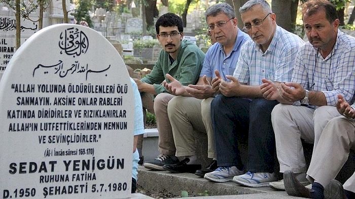 Ürkütücü bir yol ayrımındayız…