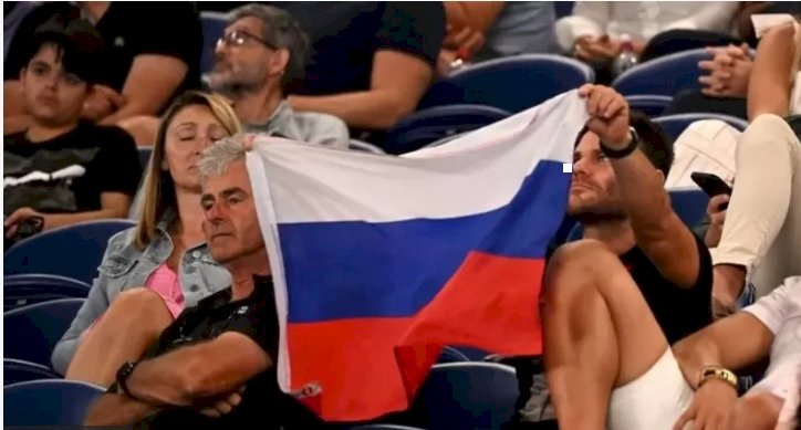 Avustralya Açık Tenis Turnuvası'nda Rusya ve Belarus bayrakları açılması yasaklandı