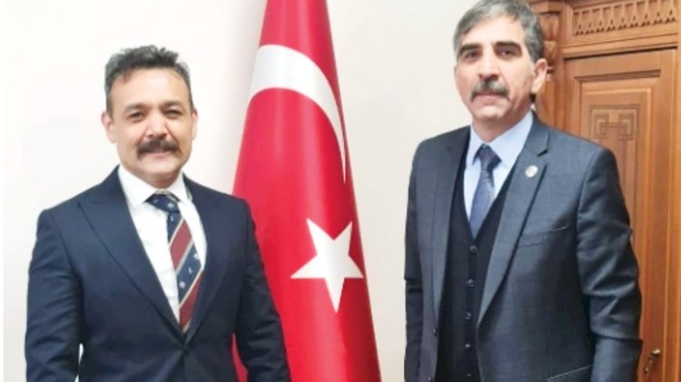 Adliyede tuz kokusu