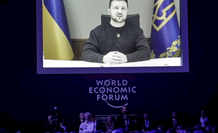 Zelenskiy Davos'ta konuştu: Savaşı biz başlatmadık ama biz bitirmeliyiz