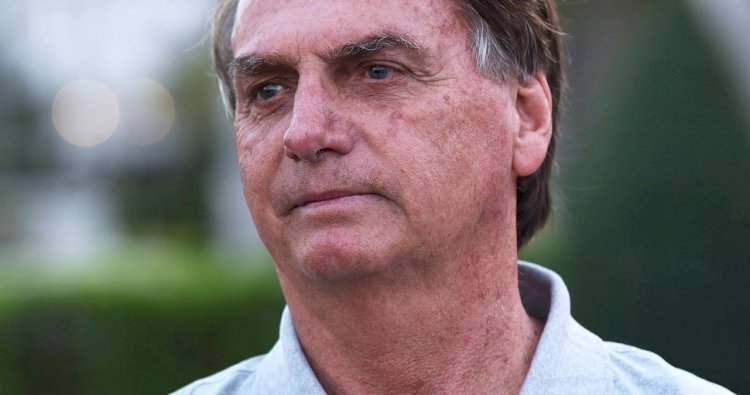 Bolsonaro ABD'ye turist vizesi başvurusunda bulundu