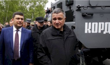 Ukrayna'da büyük yolsuzluk operasyonu: Eski İçişleri Bakanı ve oligarkın evlerine baskın yapıldı