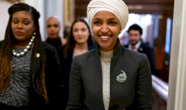 Ilhan Omar Meclis Komisyonundan İhraç Edildi