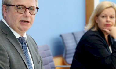 Alman istihbaratı: Gazeteciler tehdit ediliyor