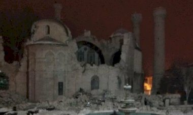 Son dakika! Kahramanmaraş'ta 7,4 büyüklüğünde deprem | Son depremler