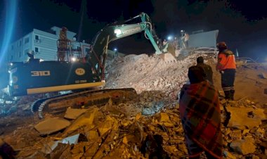 KKTC’li Voleybol Takımı da Enkaz Altında