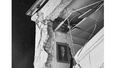 Bu fotoğrafa başlığı siz atın. Emin olun küllerinden yeniden doğacak bu ülke