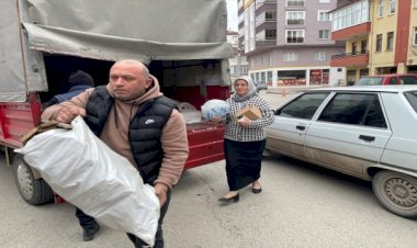 Kastamonu'dan, Hatay'daki depremzede şehit ailesine konteyner ve gıda yardımı