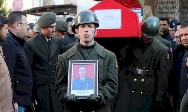 Enkaz Altında Kalan Asker Şehit Oldu