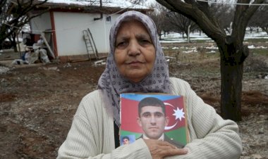 Karabağ şehidinin annesinden Malatyalı depremzede şehit annesine "duygu yüklü" koli