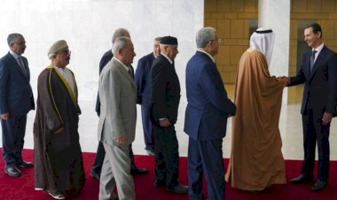 Arap ülkelerinden parlamenterler Suriye'de Beşar Esad'la görüştü