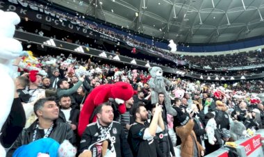 “Hükümet İstifa” Seslerinin Yükseldiği Futbol Tribünleri Toplumsal Tepkinin Yansıması mı?