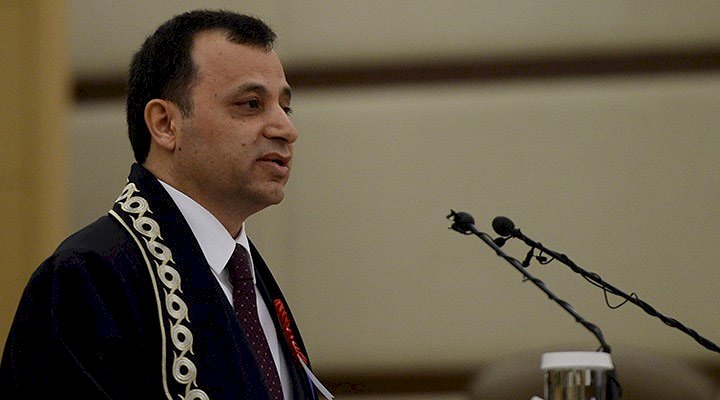 AYM Başkanı Arslan'dan hâkim ve savcılara Cem Karaca önerisi