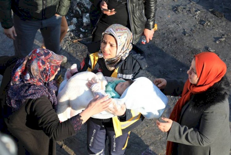 Hatay'da büyük yıkım! Kahreden kareler gün ağarınca ortaya çıktı