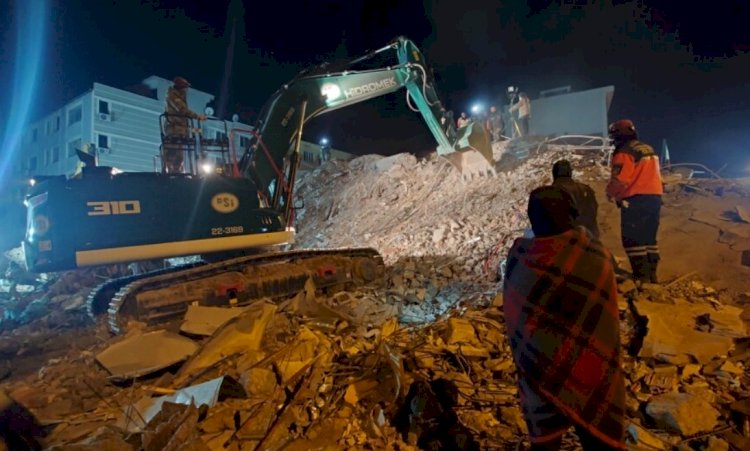 KKTC’li Voleybol Takımı da Enkaz Altında