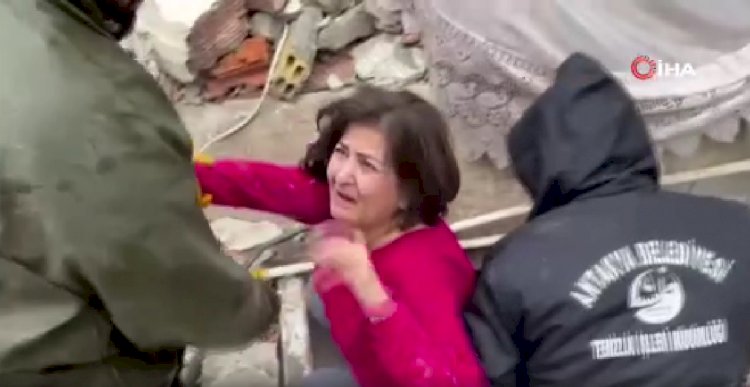 Kahraman baba duvarı deldi ve ailesini kurtardı...
