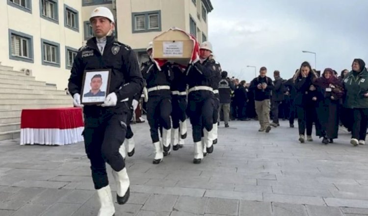 Depremde hayatını kaybeden polisler defnedildi