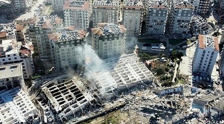 İnşaat mühendisleri: Yakın zamanda yapılan yapılar göçtü