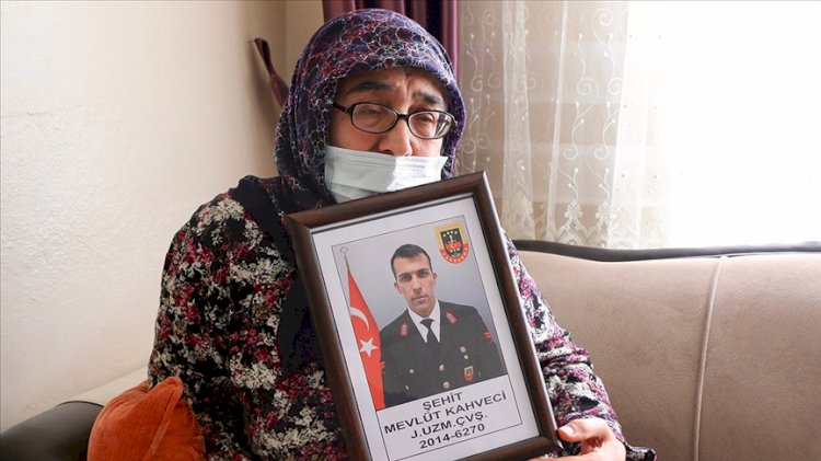 Şehit annesi, oğlundan kalan maaşın hepsiyle depremzedeler için yemek yaptı!