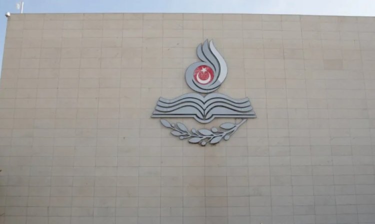 AYM, 'sansür yasası'nı inceleyecek