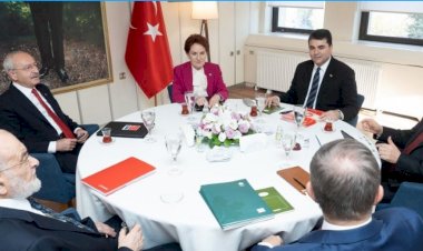 Ortak aday krizi: Ankara'da taşlar yerinden oynadı