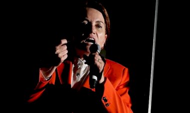 Akşener'in altılı masadan çekilmesi dünya basınında