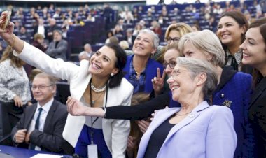 Tarihte ilk kez dünyadaki tüm parlamentolarda kadın temsilci bulunuyor
