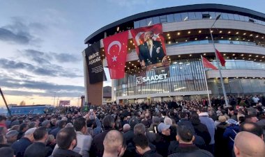 Ertuğrul Özkök: Essalamün Aleyküm'le biten gece 7 Mayıs gecesi ruhunun aynısı mıydı?