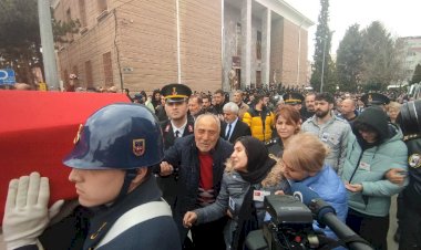 Şehit pilotun eşinden ağlatan veda: Onu ben çok seviyorum, ne olur gitmesin