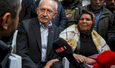 Cumhurbaşkanı adayı Kemal Kılıçdaroğlu geceyi Kahramanmaraş'ta çadırda geçiriyor