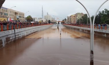 Deprem Bölgesindeki Adıyaman ve Şanlıurfa'da Sel Felaketi: Can Kayıpları Var