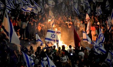 İsrail’de Şiddetli Yargı Reformu Protestoları: Netanyahu Reform Paketini Geri Çekecek mi?